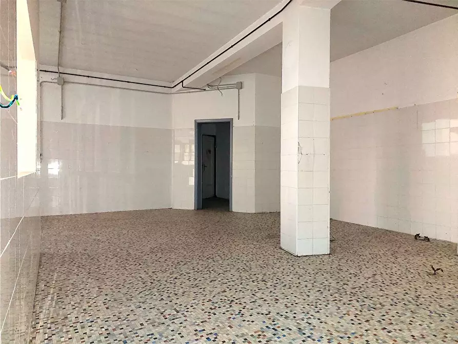 Immagine 9 di Stabile in vendita  in Via Bassi 45 a Ormea