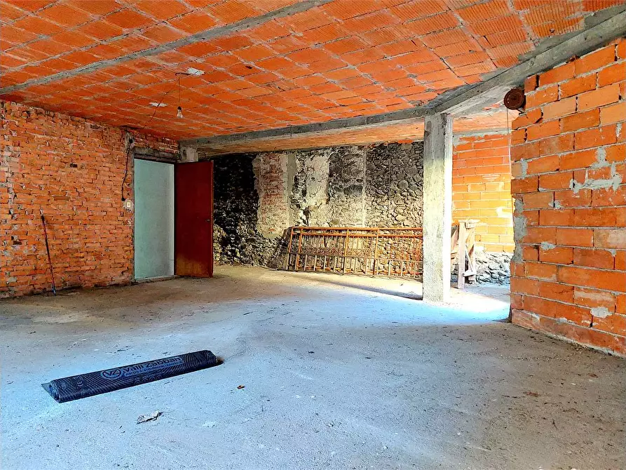 Immagine 29 di Stabile in vendita  in Via Bassi 45 a Ormea