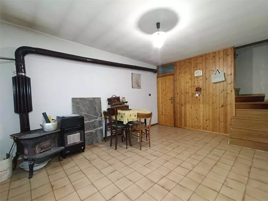 Immagine 1 di Stabile in vendita  in Via Vittorio Emanuele  90 a Garessio