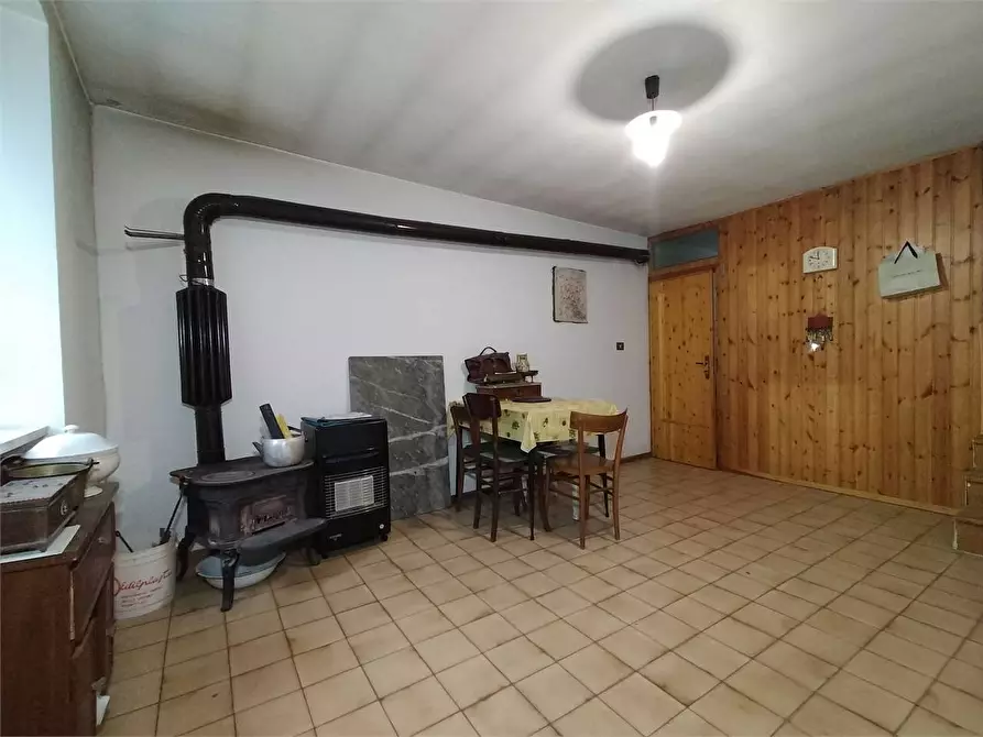 Immagine 17 di Stabile in vendita  in Via Vittorio Emanuele  90 a Garessio