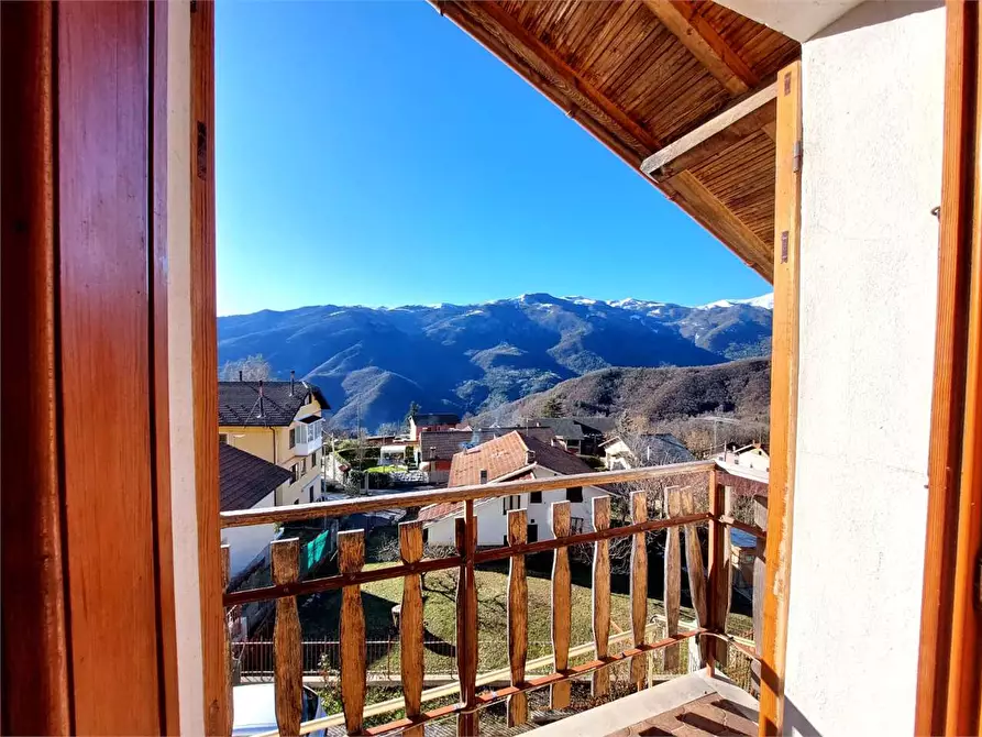 Immagine 29 di Porzione di villa in vendita  in Via Rosso 31 a Pornassio