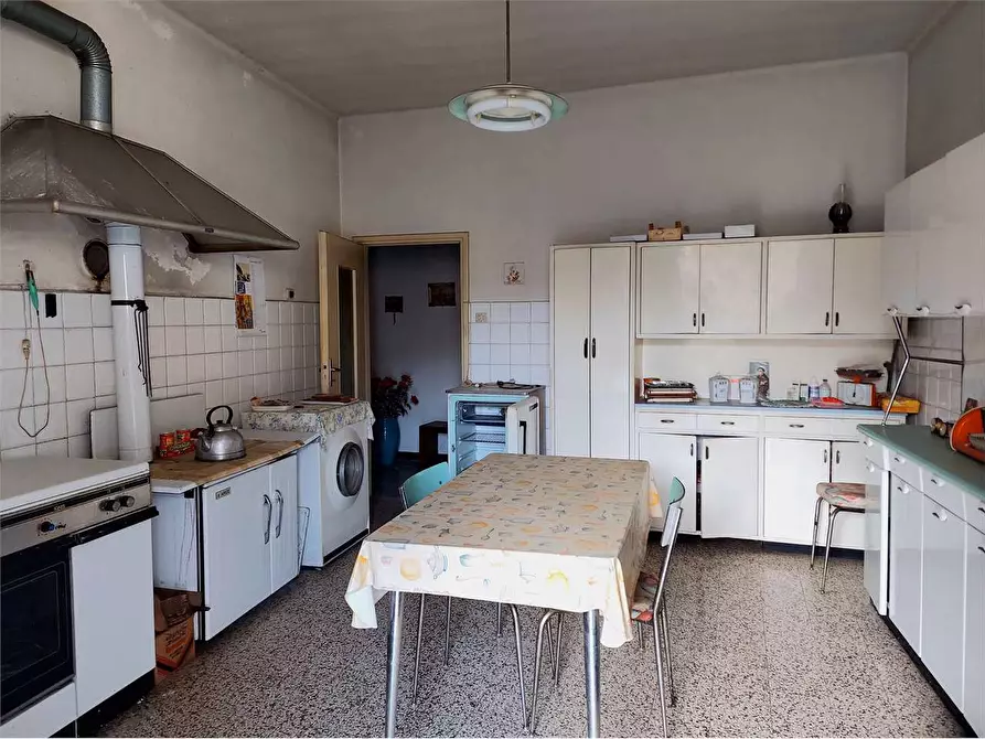 Immagine 24 di Stabile in vendita  in Via Umberto 1 31 a Ranzo