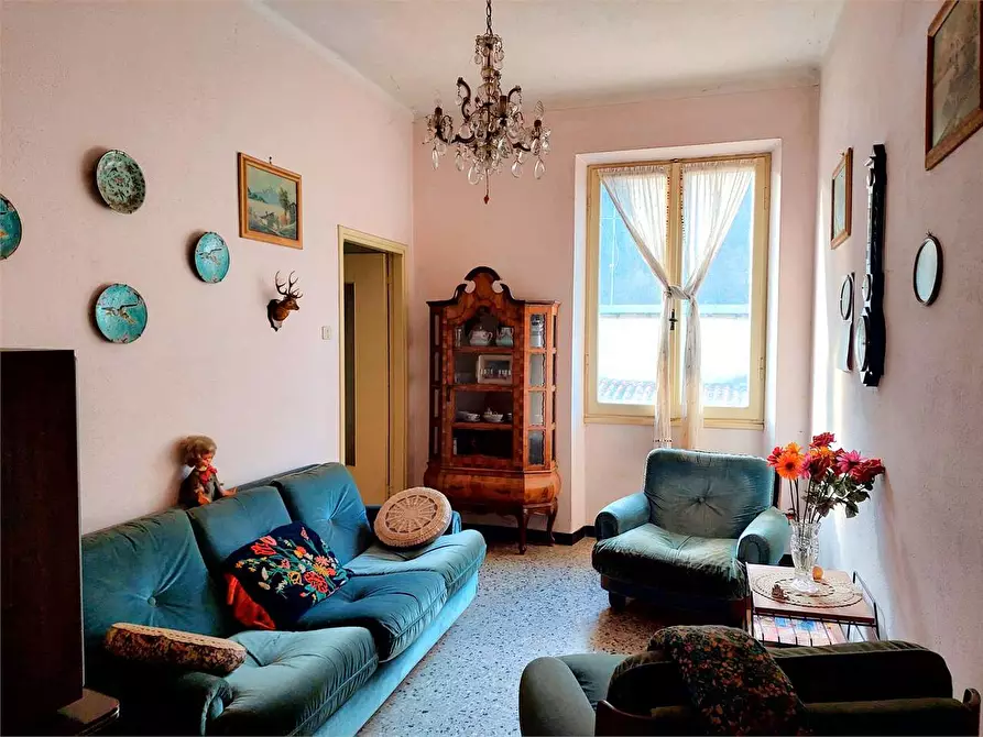 Immagine 36 di Stabile in vendita  in Via Umberto 1 31 a Ranzo