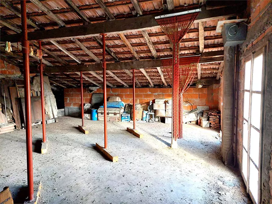 Immagine 43 di Stabile in vendita  in Via Umberto 1 31 a Ranzo