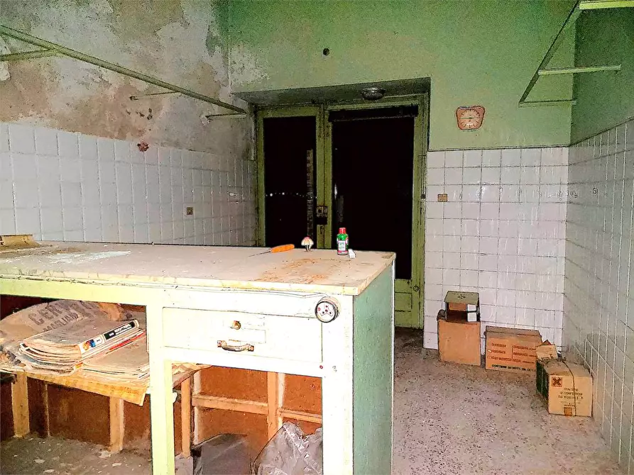 Immagine 47 di Stabile in vendita  in Via Umberto 1 31 a Ranzo