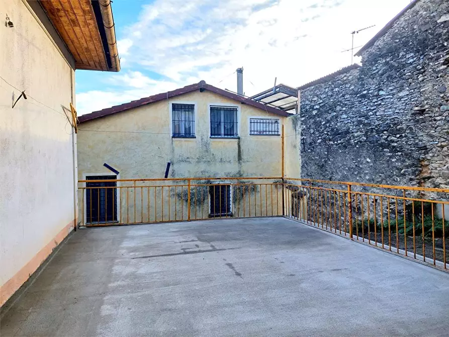 Immagine 22 di Appartamento in vendita  in Via Umberto 1 31 a Ranzo