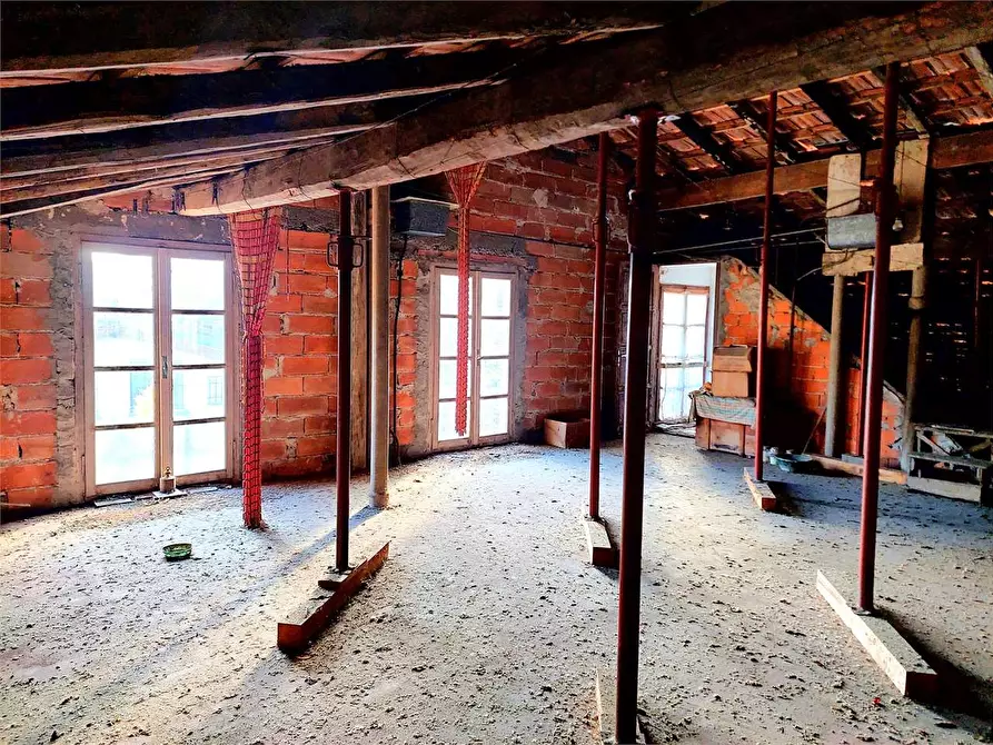 Immagine 23 di Appartamento in vendita  in Via Umberto 1 31 a Ranzo