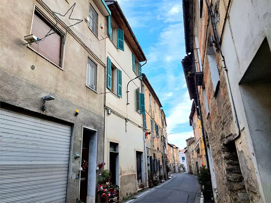 Immagine 27 di Appartamento in vendita  in Via Umberto 1 31 a Ranzo