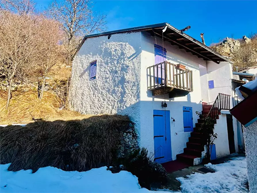 casa indipendente in vendita ad Ormea in zona Quarzina