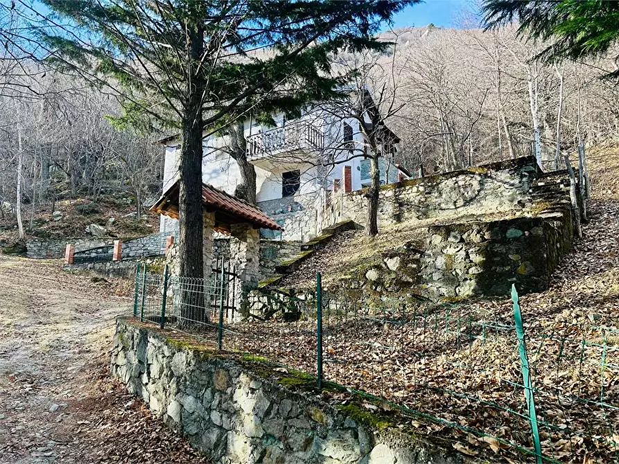 Immagine 1 di Casa indipendente in vendita  in Frazione Aimoni  a Ormea