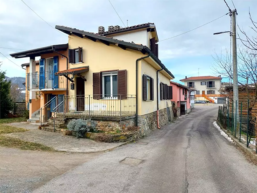 Immagine 1 di Casa indipendente in vendita  in Frazione Poggi S. Spirito 30 a Ceva