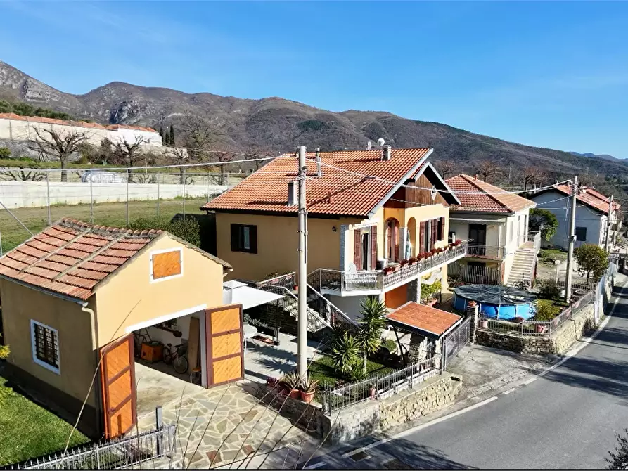 Immagine 1 di Casa indipendente in vendita  in Via Capitolo 7 a Onzo