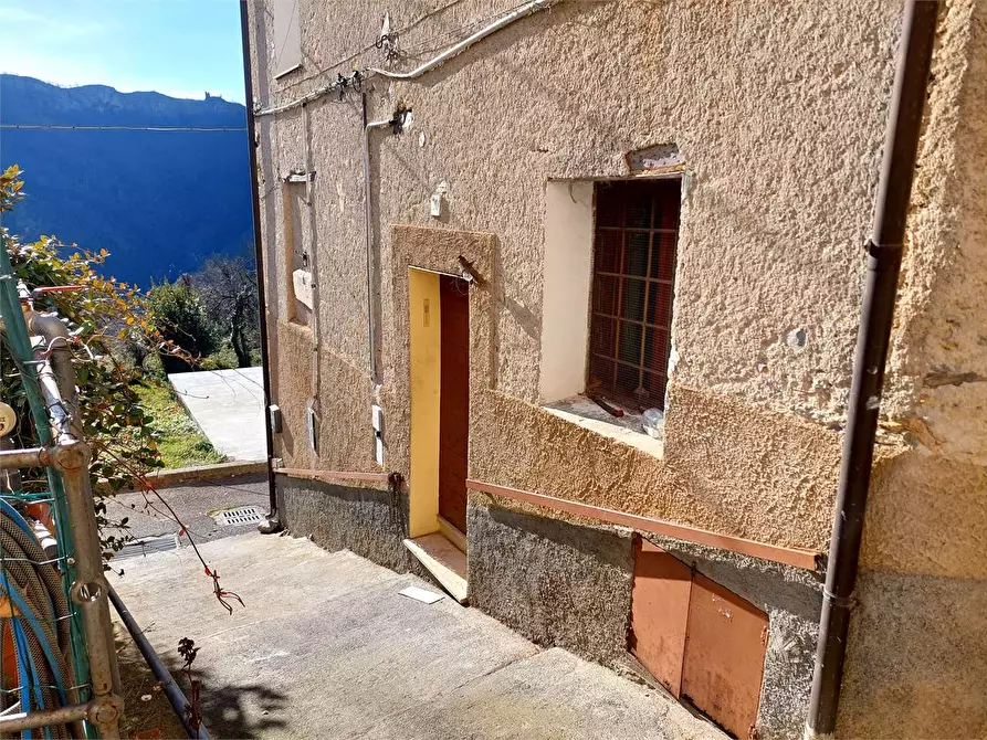 Immagine 33 di Casa indipendente in vendita  in Via Pieve di Teco  20 a Alto