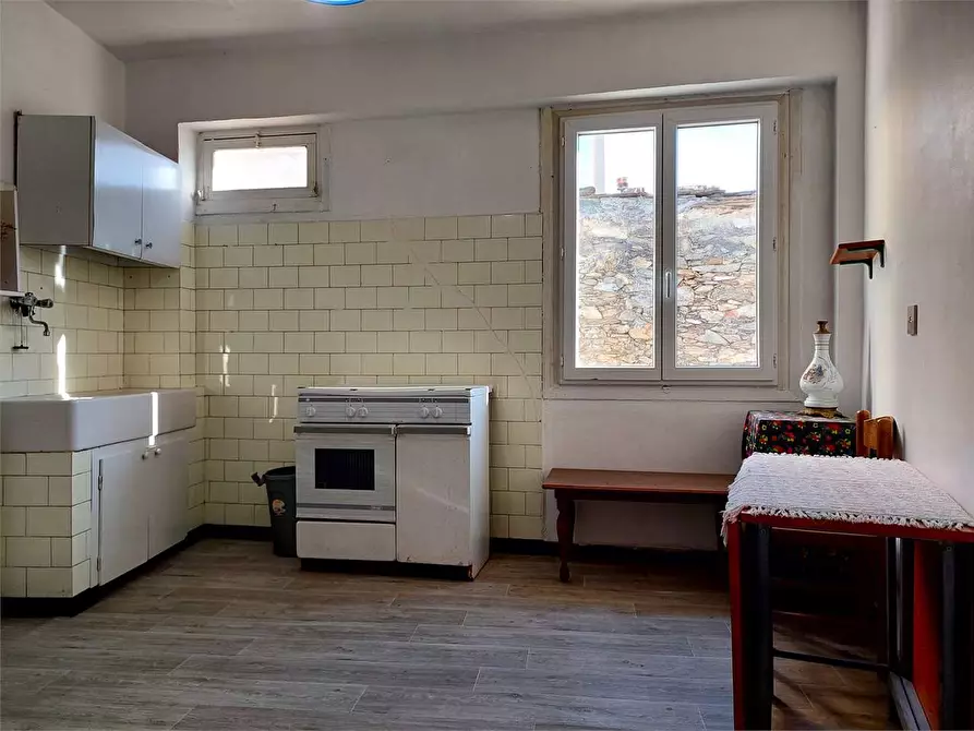 Immagine 9 di Appartamento in vendita  in Via Castello 3a a Alto