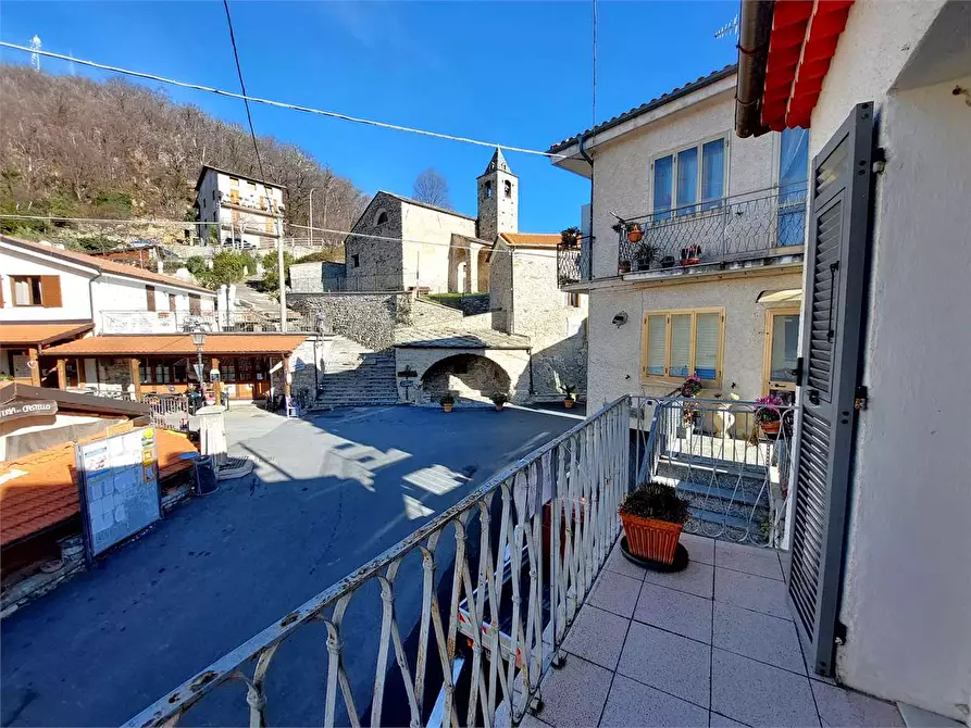 Immagine 18 di Appartamento in vendita  in Via Castello 3a a Alto