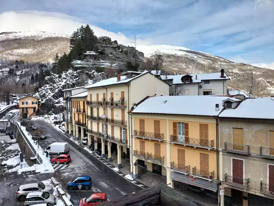 Immagine 16 di Appartamento in vendita  in Piazza della Libertà  7 a Ormea