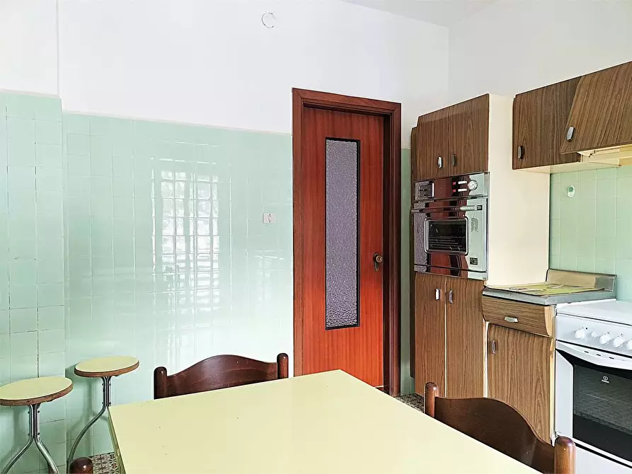 Immagine 6 di Appartamento in vendita  in Piazza della Libertà  7 a Ormea