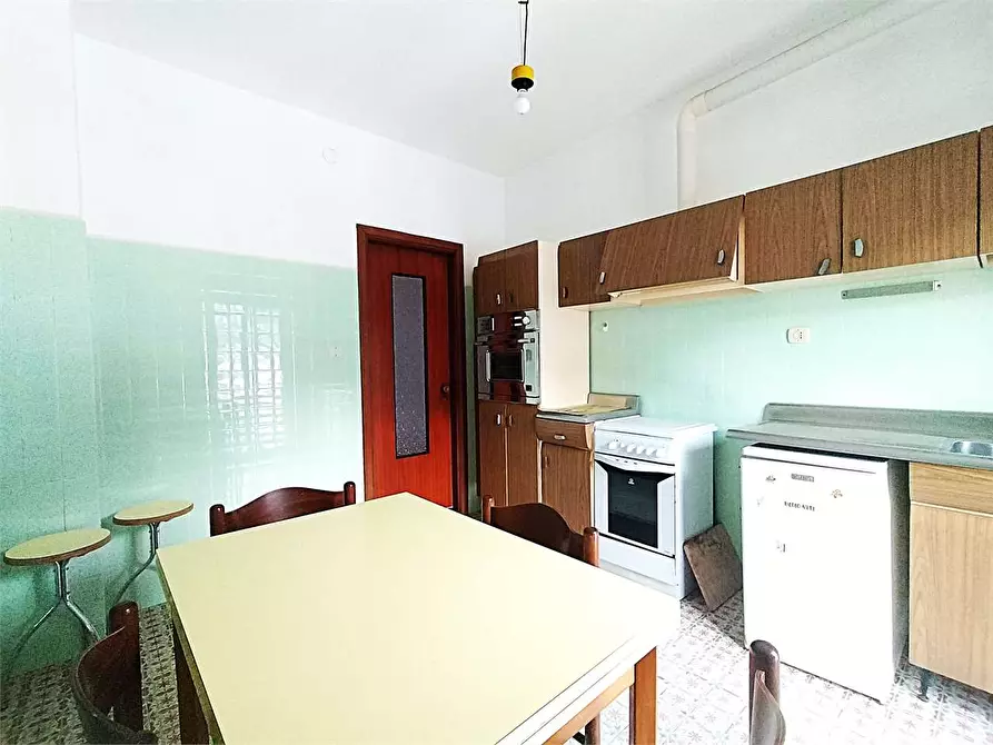 Immagine 7 di Appartamento in vendita  in Piazza della Libertà  7 a Ormea