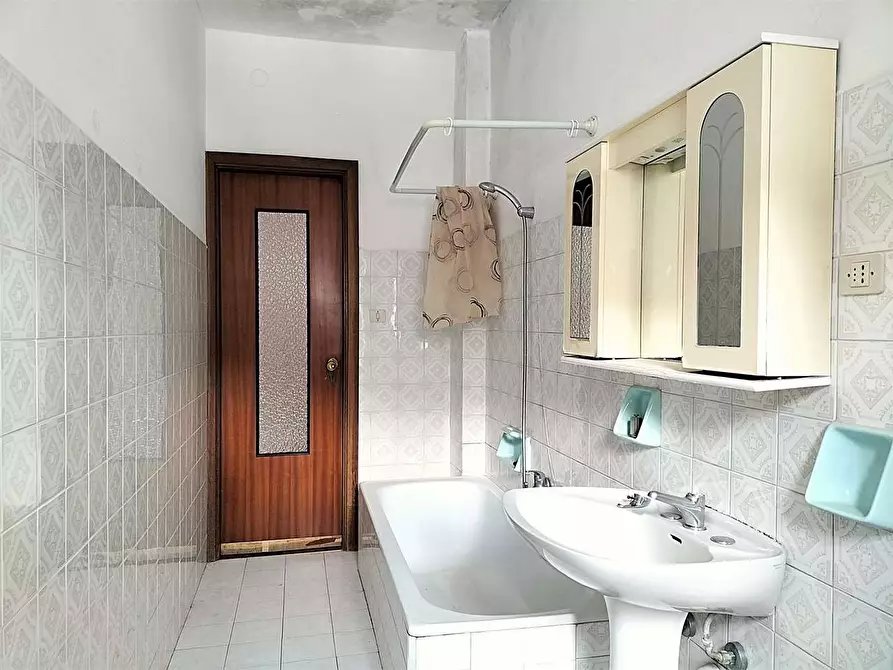 Immagine 31 di Appartamento in vendita  in Piazza della Libertà  7 a Ormea