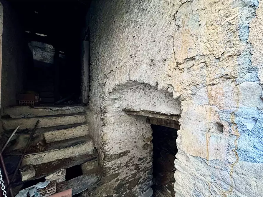 Immagine 8 di Rustico / casale in vendita  in Via Alla Parrocchia 7 a Ranzo