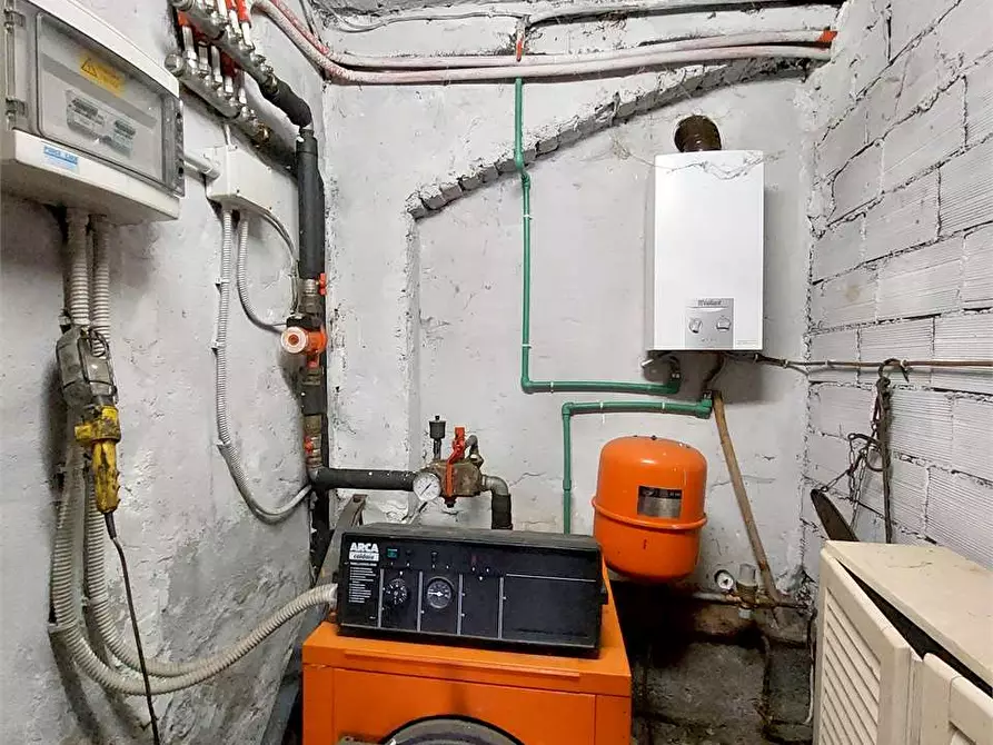 Immagine 40 di Casa indipendente in vendita  in Località Gerbioli a Bagnasco