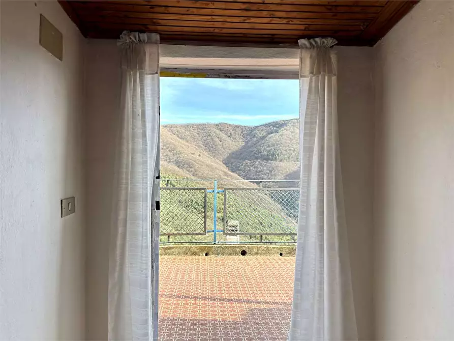 Immagine 9 di Casa indipendente in vendita  in Piazza Del Popolo 4 a Cesio