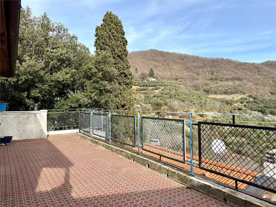 Immagine 7 di Casa indipendente in vendita  in Piazza Del Popolo 4 a Cesio