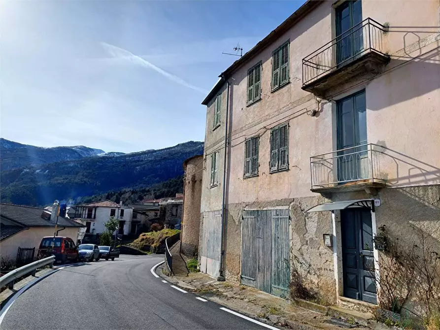 Immagine 3 di Casa indipendente in vendita  in Via San Bernardoo a Mendatica