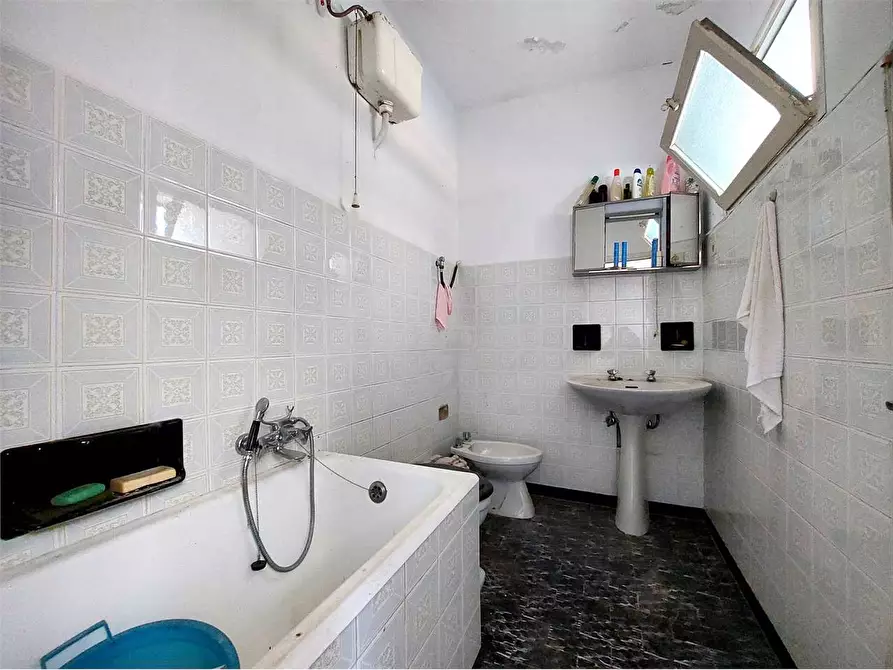 Immagine 20 di Casa indipendente in vendita  in Via San Bernardoo a Mendatica