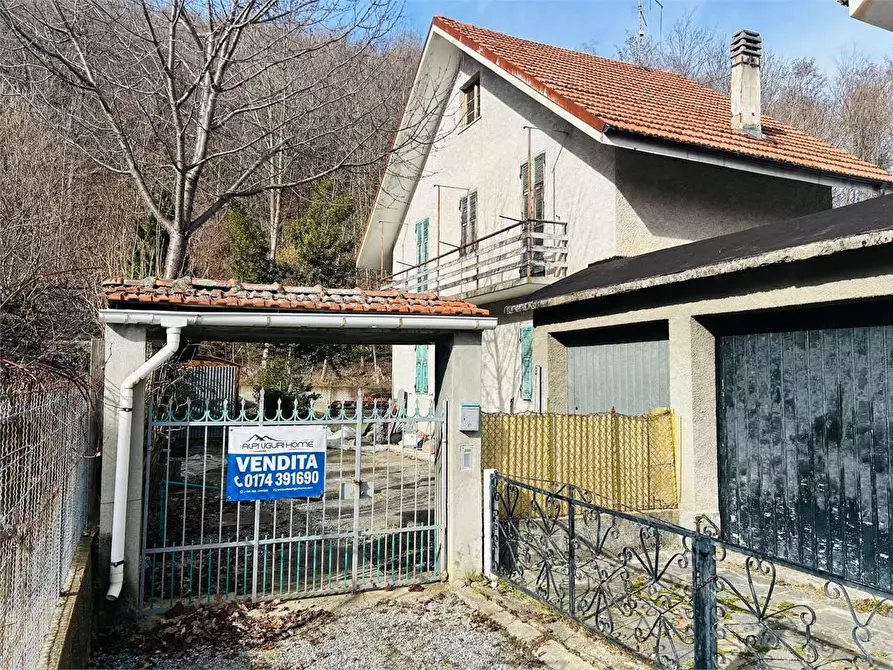 Immagine 1 di Casa indipendente in vendita  in Via Garibaldi  76 a Garessio