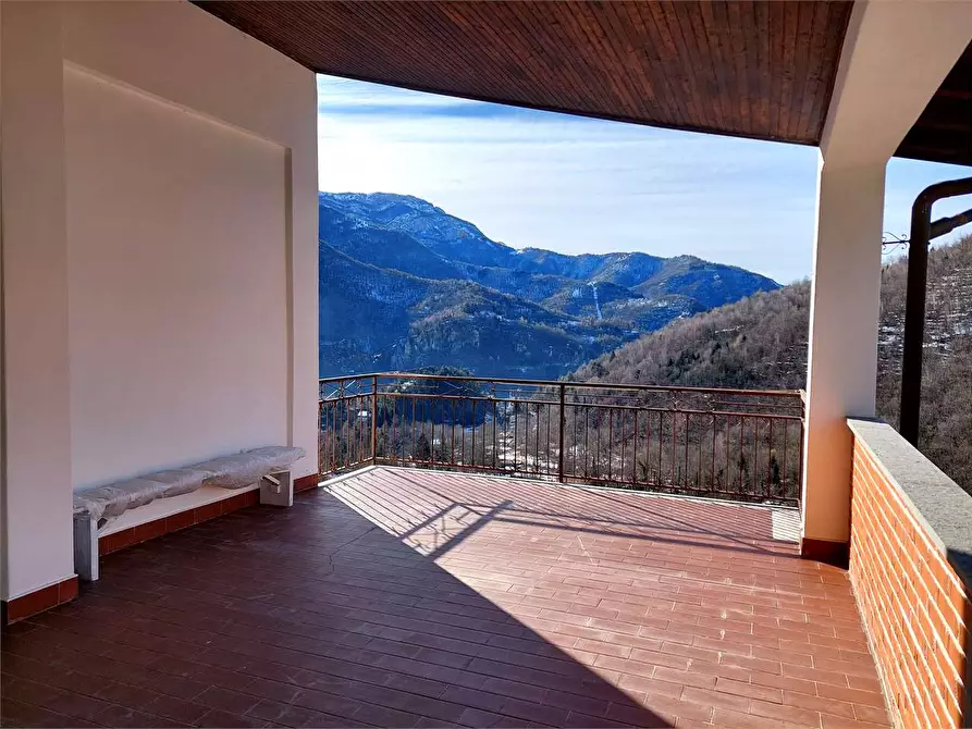 Immagine 5 di Appartamento in vendita  in Via Valdarmella Località Pronzai a Ormea