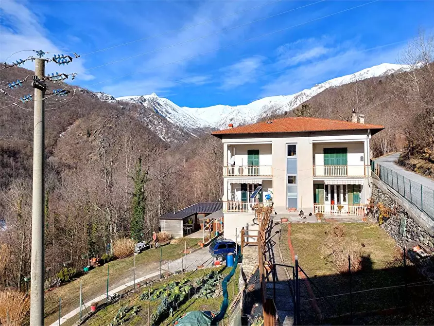 Immagine 11 di Appartamento in vendita  in Via Valdarmella Località Pronzai a Ormea