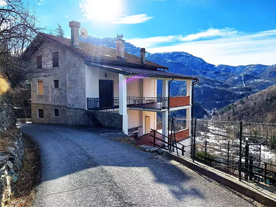 Immagine 51 di Appartamento in vendita  in Via Valdarmella Località Pronzai a Ormea