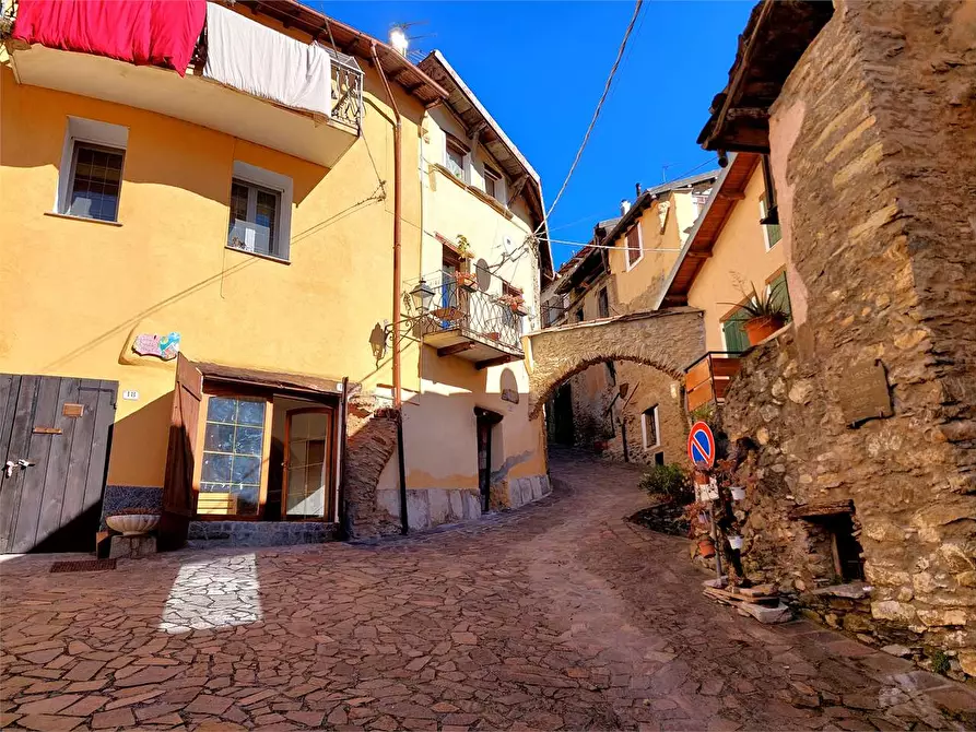 Immagine 40 di Casa indipendente in vendita  in Via alla Chiesa 12 a Pornassio