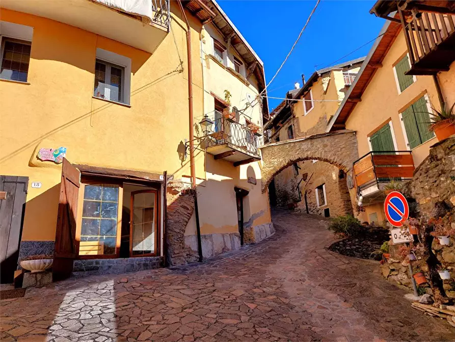 Immagine 39 di Casa indipendente in vendita  in Via alla Chiesa 12 a Pornassio