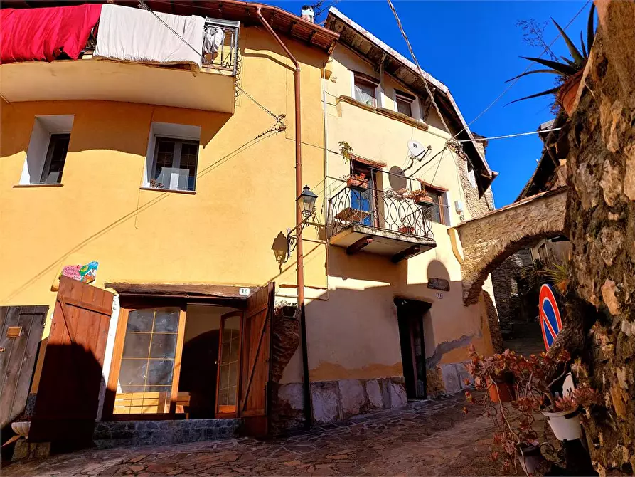 Immagine 40 di Casa indipendente in vendita  in Via alla Chiesa 12 a Pornassio