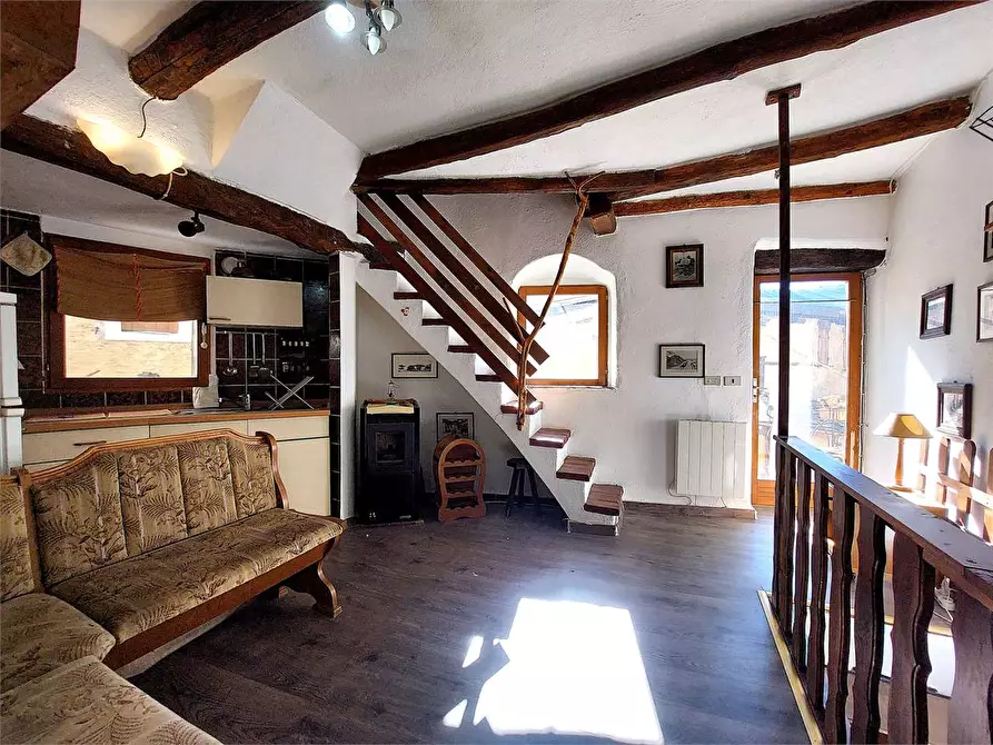 Immagine 5 di Casa indipendente in vendita  in Via alla Chiesa 12 a Pornassio