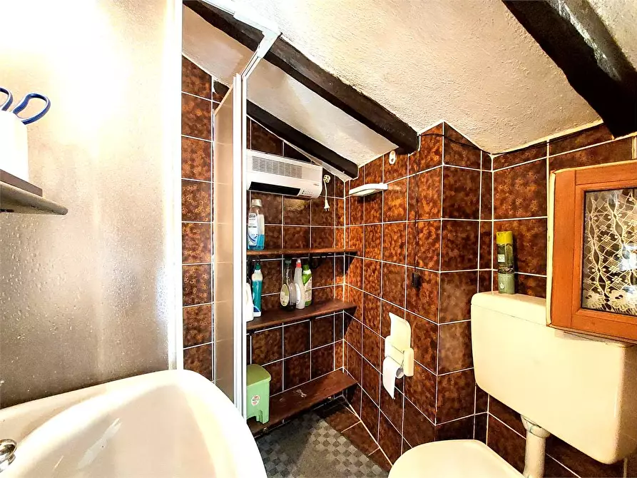 Immagine 28 di Casa indipendente in vendita  in Via alla Chiesa 12 a Pornassio