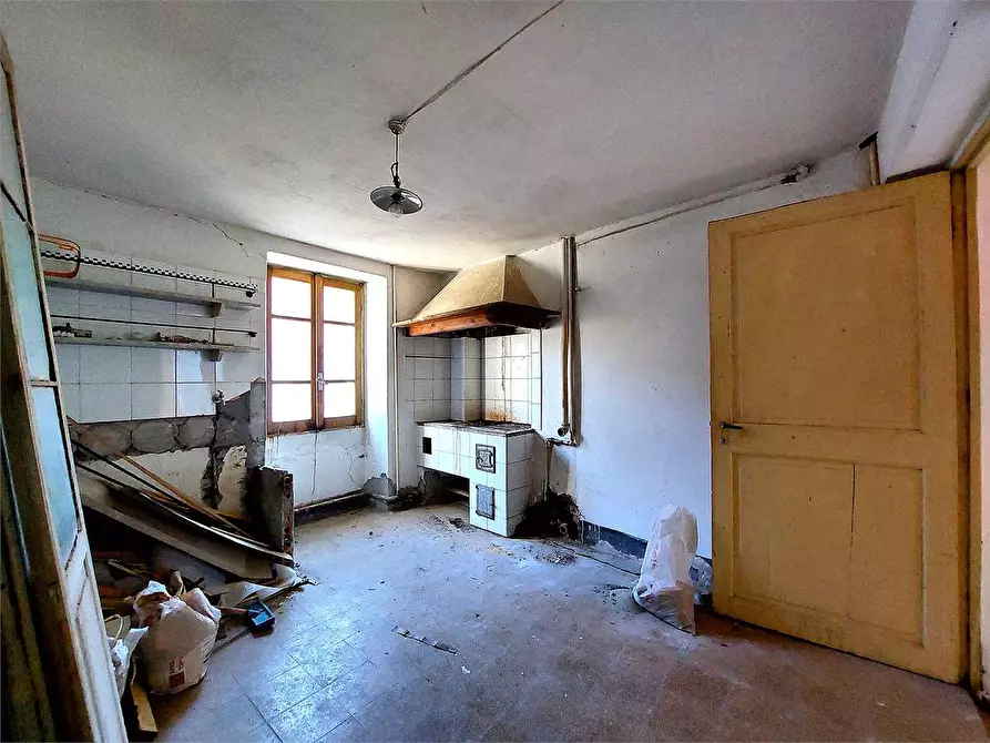 Immagine 28 di Casa indipendente in vendita  in Via Madonnetta 13 a Mendatica