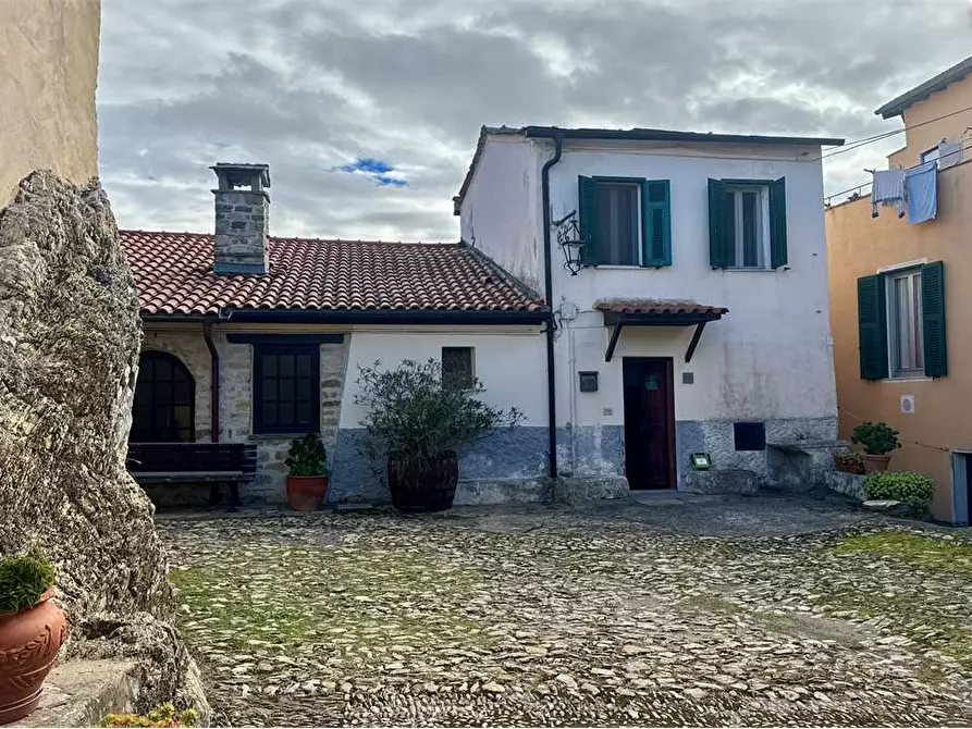 Immagine 4 di Casa indipendente in vendita  in Piazza Sant'anna 4 a Chiusanico