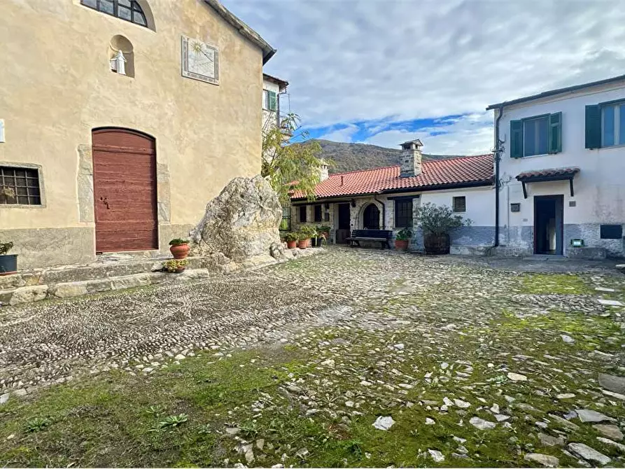 Immagine 5 di Casa indipendente in vendita  in Piazza Sant'anna 4 a Chiusanico