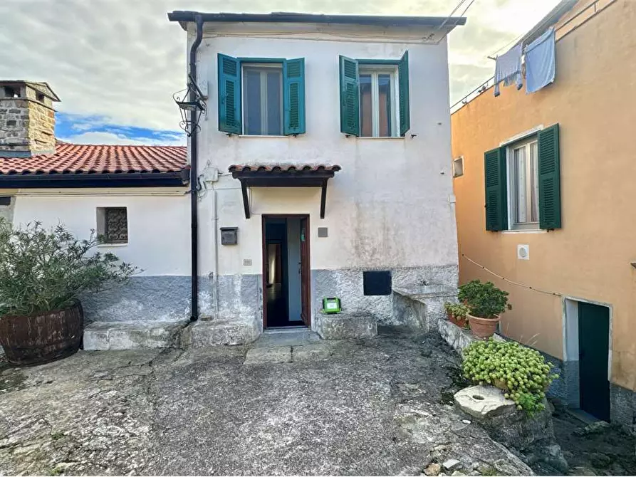 Immagine 3 di Casa indipendente in vendita  in Piazza Sant'anna 4 a Chiusanico
