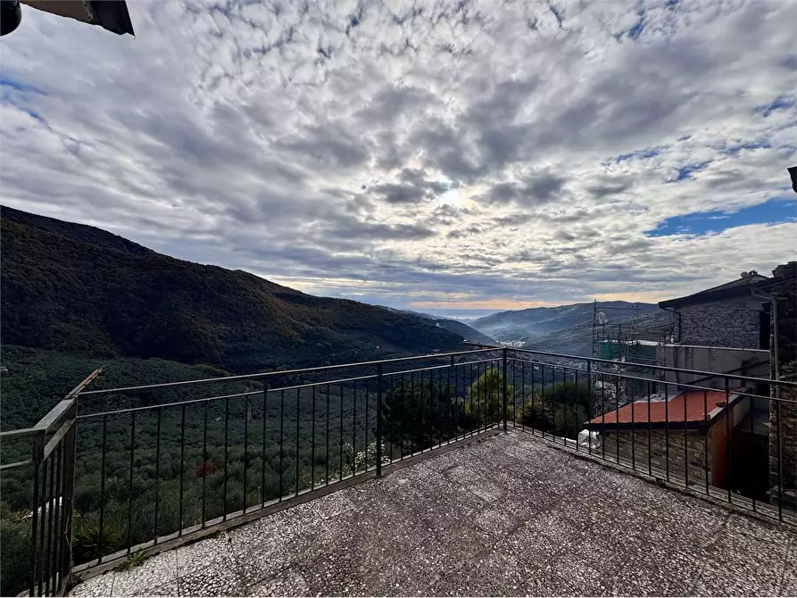 Immagine 6 di Casa indipendente in vendita  in Piazza Sant'anna 4 a Chiusanico