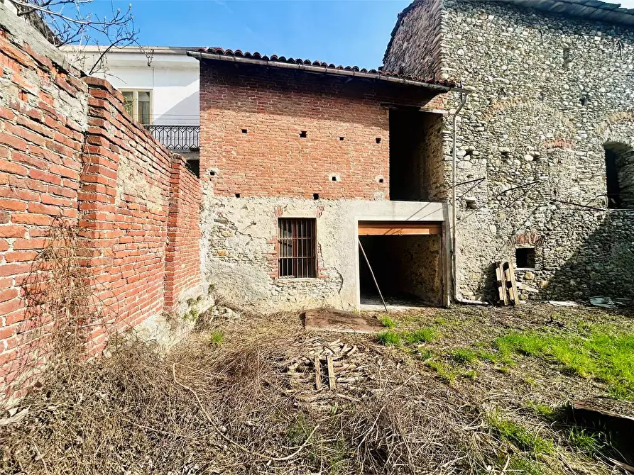 Immagine 1 di Garage in vendita  in Via Diaz 36 a Garessio