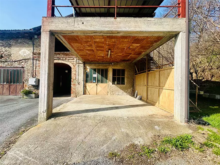 Immagine 1 di Magazzino in vendita  in Cascina Ruffini  a Garessio