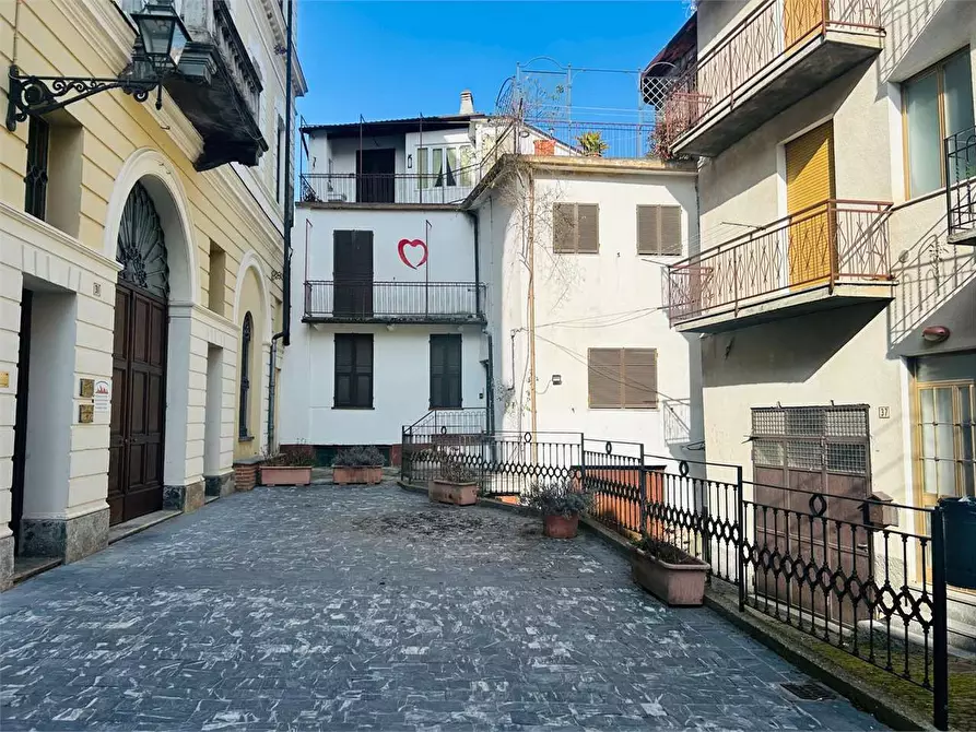 Immagine 1 di Appartamento in vendita  in Via Dottor Bassi  33 a Ormea