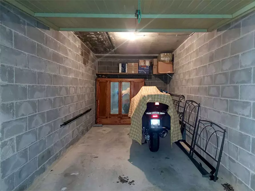 Immagine 3 di Garage in vendita  in Via Orti a Ormea