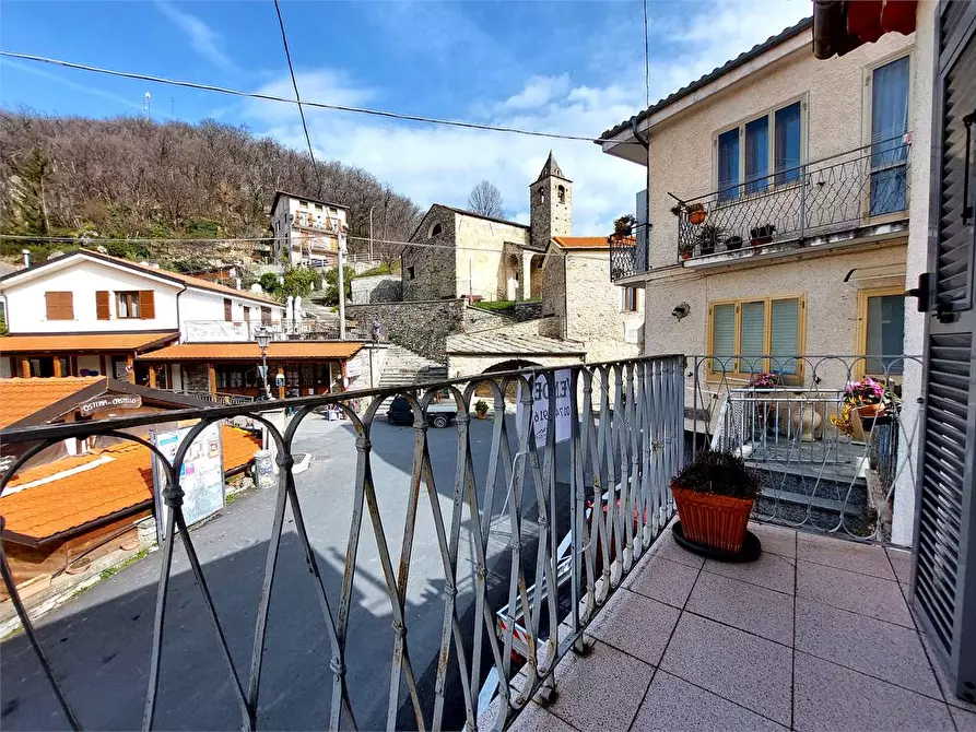 Immagine 1 di Appartamento in vendita  in Via Castello 3a a Alto