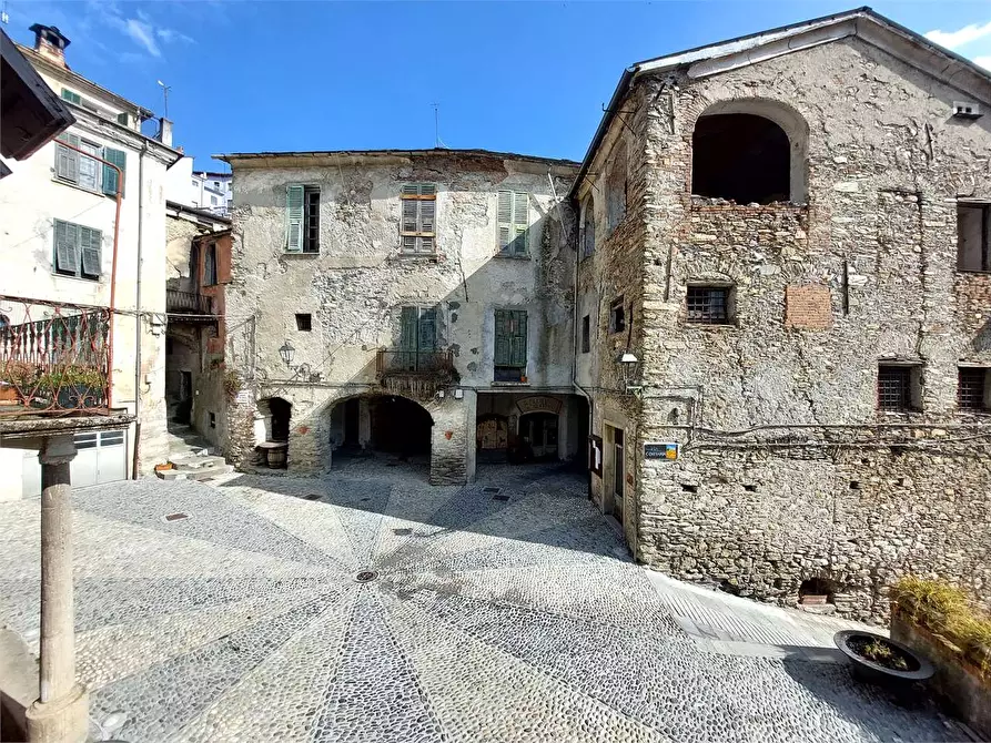 Immagine 23 di Casa indipendente in vendita  in Piazza IV Novembre 10 a Cosio D'arroscia