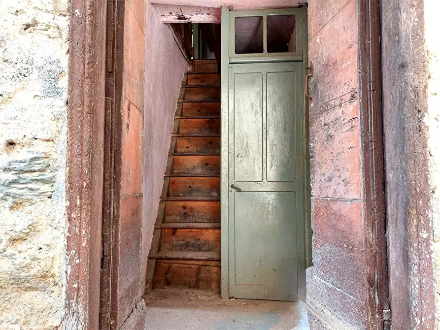 Immagine 4 di Casa indipendente in vendita  in Piazza IV Novembre 10 a Cosio D'arroscia